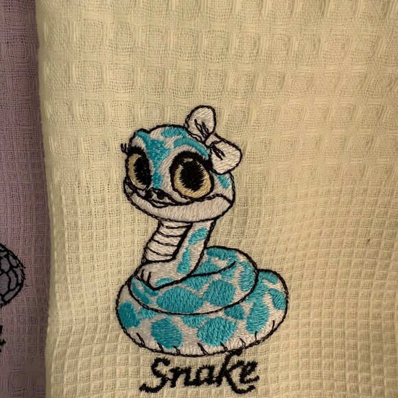 Set of 3 New Kitchen Towels 2025 Year of The Snake 40x60cm Embroidery Cotton - Picture 4 of 9